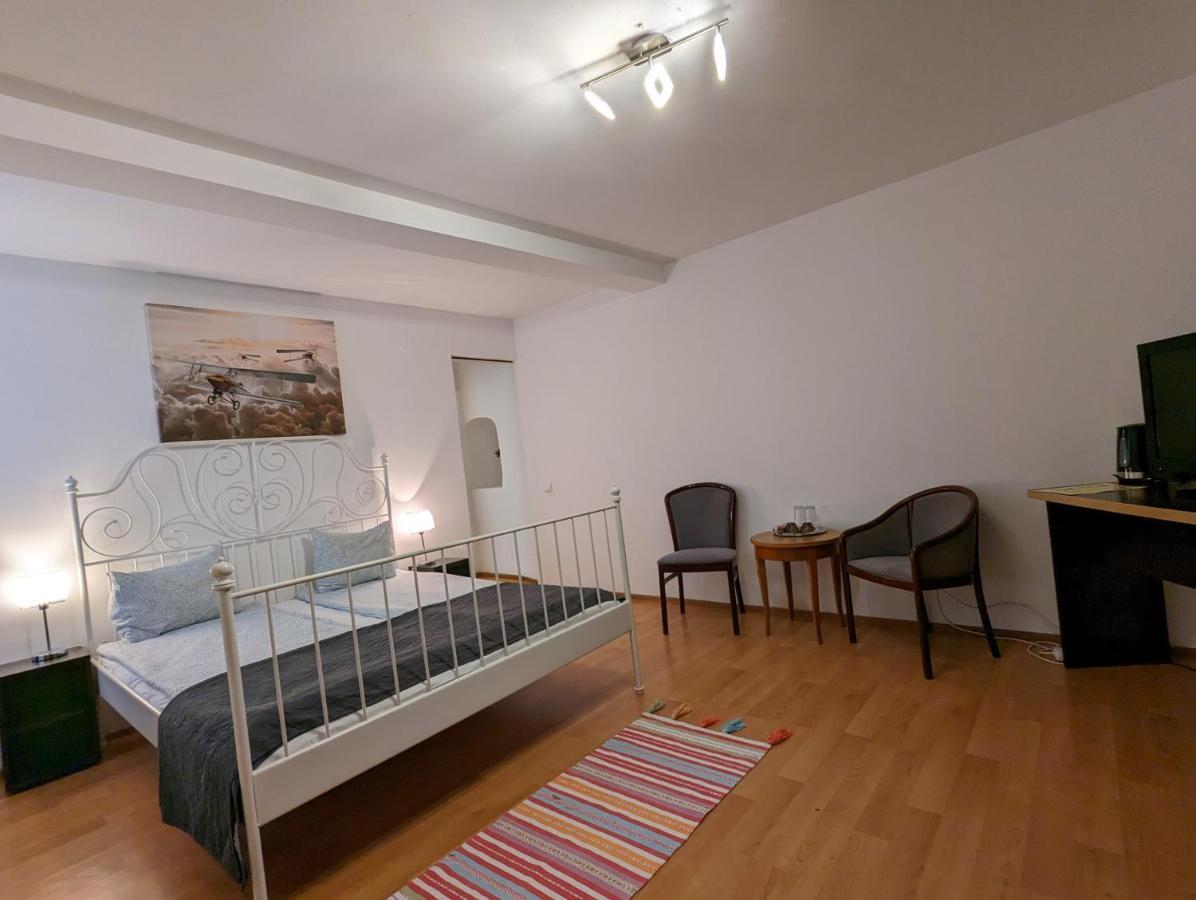 Key Apartments In Main Square Braşov Eksteriør bilde