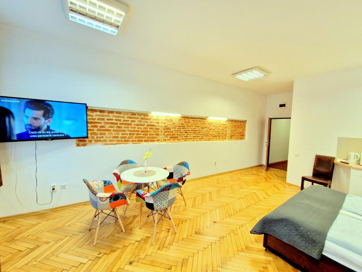 Key Apartments In Main Square Braşov Eksteriør bilde