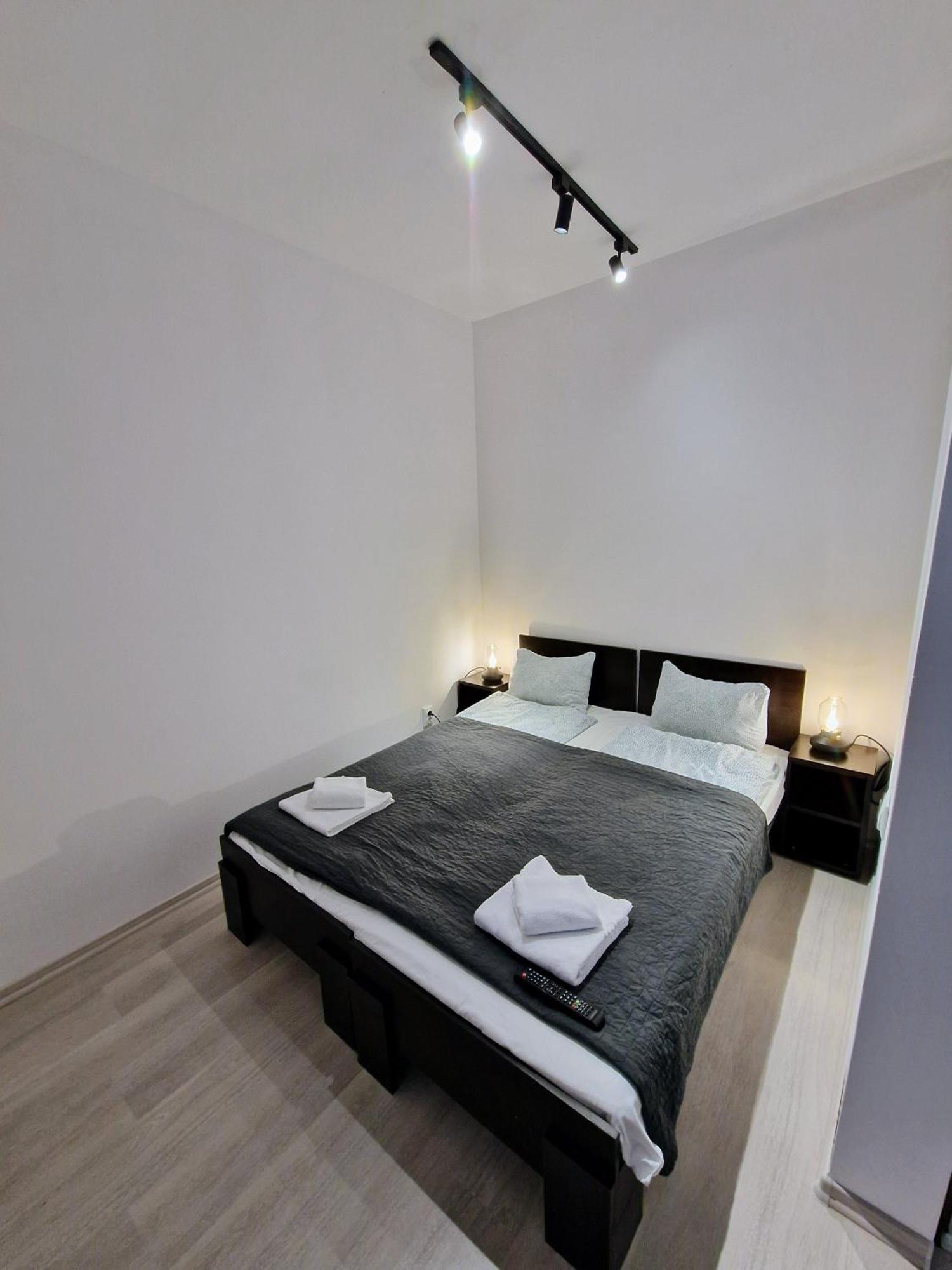 Key Apartments In Main Square Braşov Eksteriør bilde